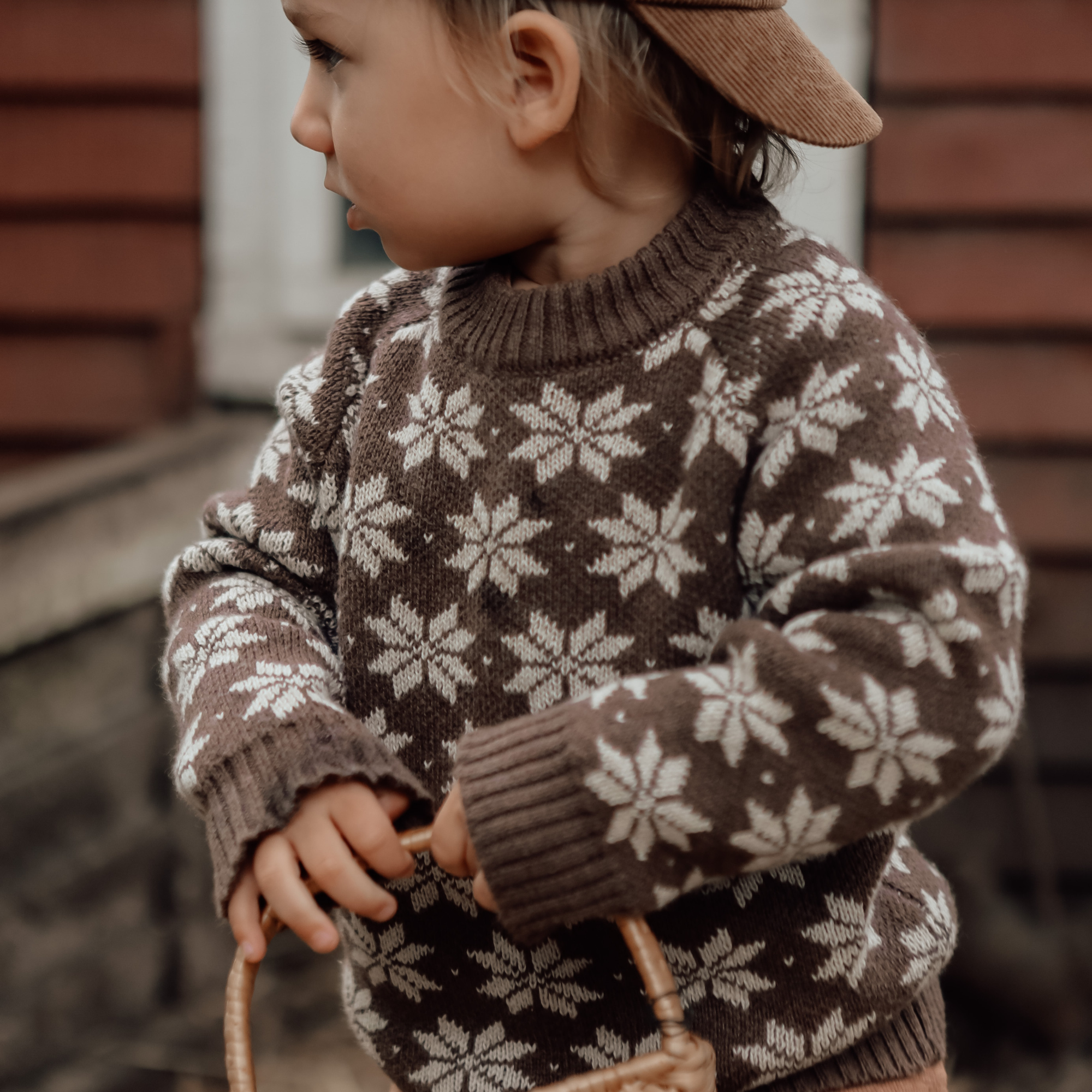 Pullover mit Schneeflocken