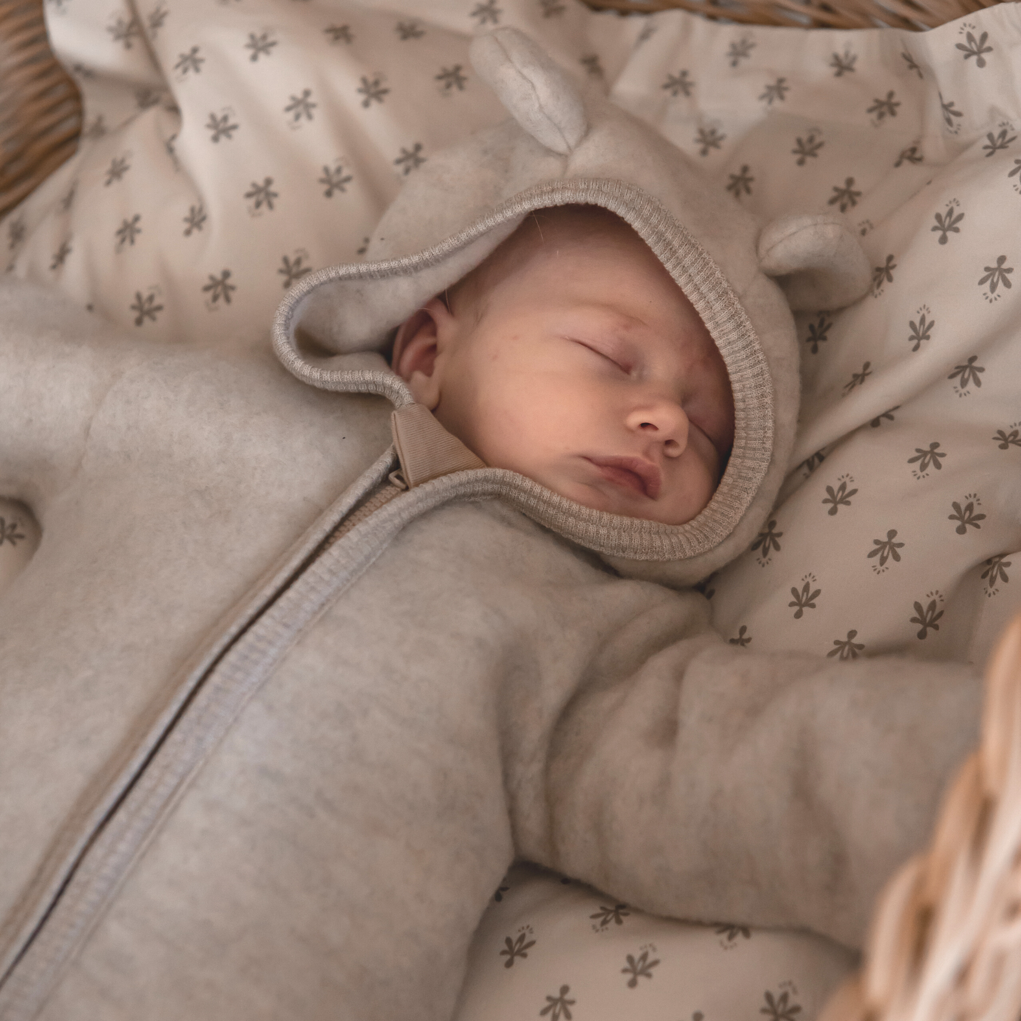 Wollfleece Overall "Allie" mit Ohren