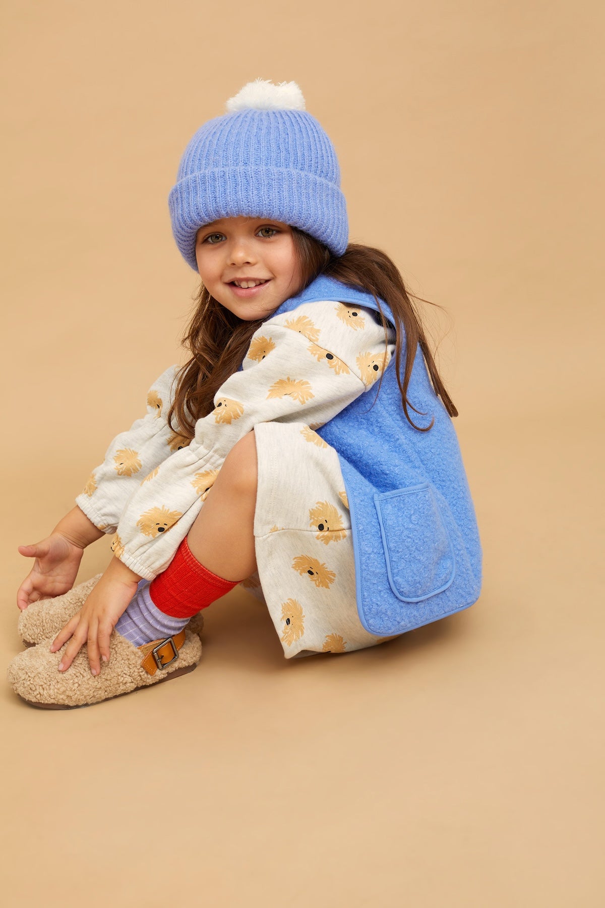 Beanie Ultramarine – Blue Bell mit Pom-Pom