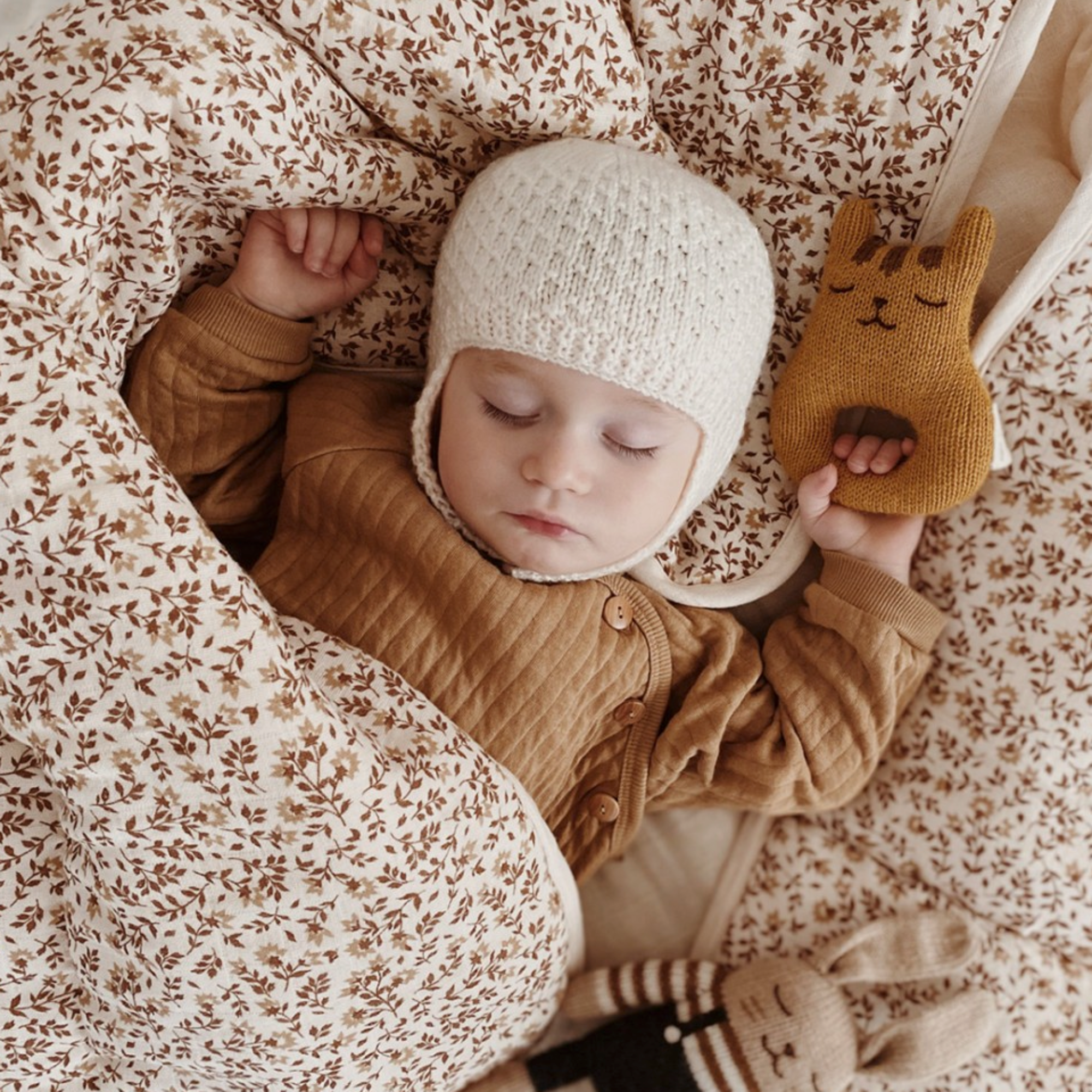 Kuscheltier "Bunny black Overall"