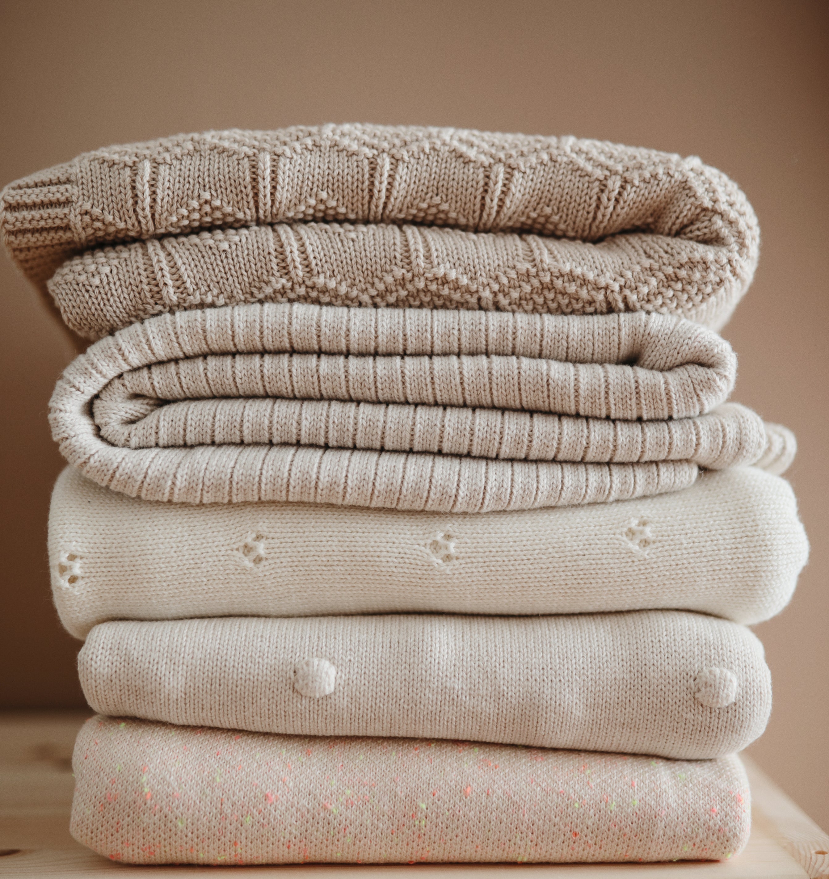 Strickdecke "Honeycomb Beige"
