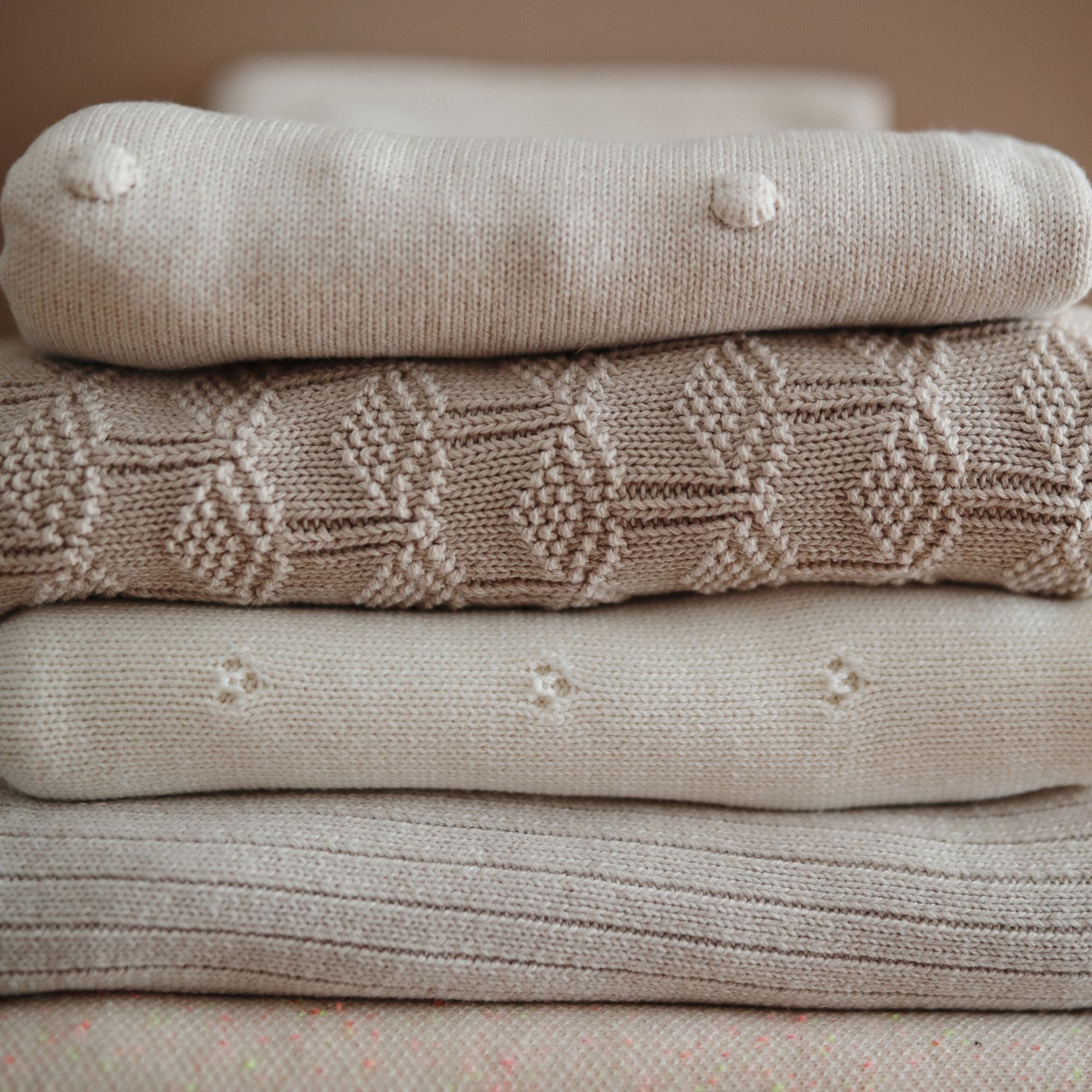 Strickdecke "Dots Off White Melange"