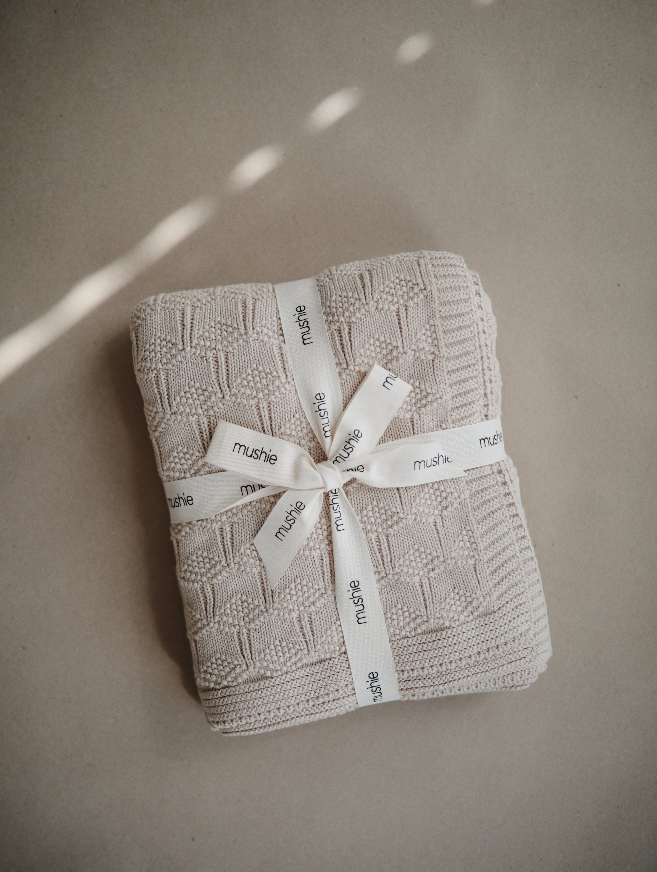 Strickdecke "Honeycomb Beige"