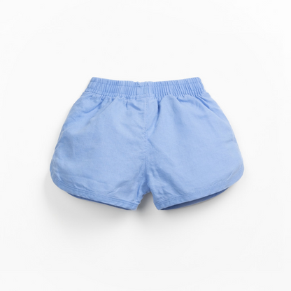 Shorts mit dekorativem Kokosknopf
