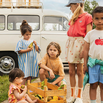 Tencel Loose Shorts mit Apfel-Print