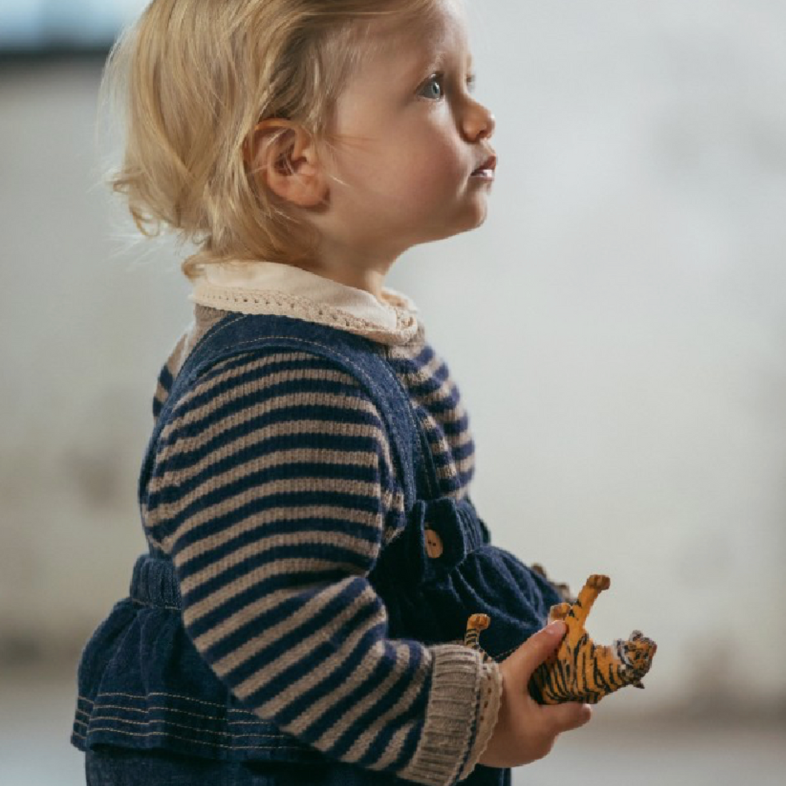 Gestreifter Strickpullover
