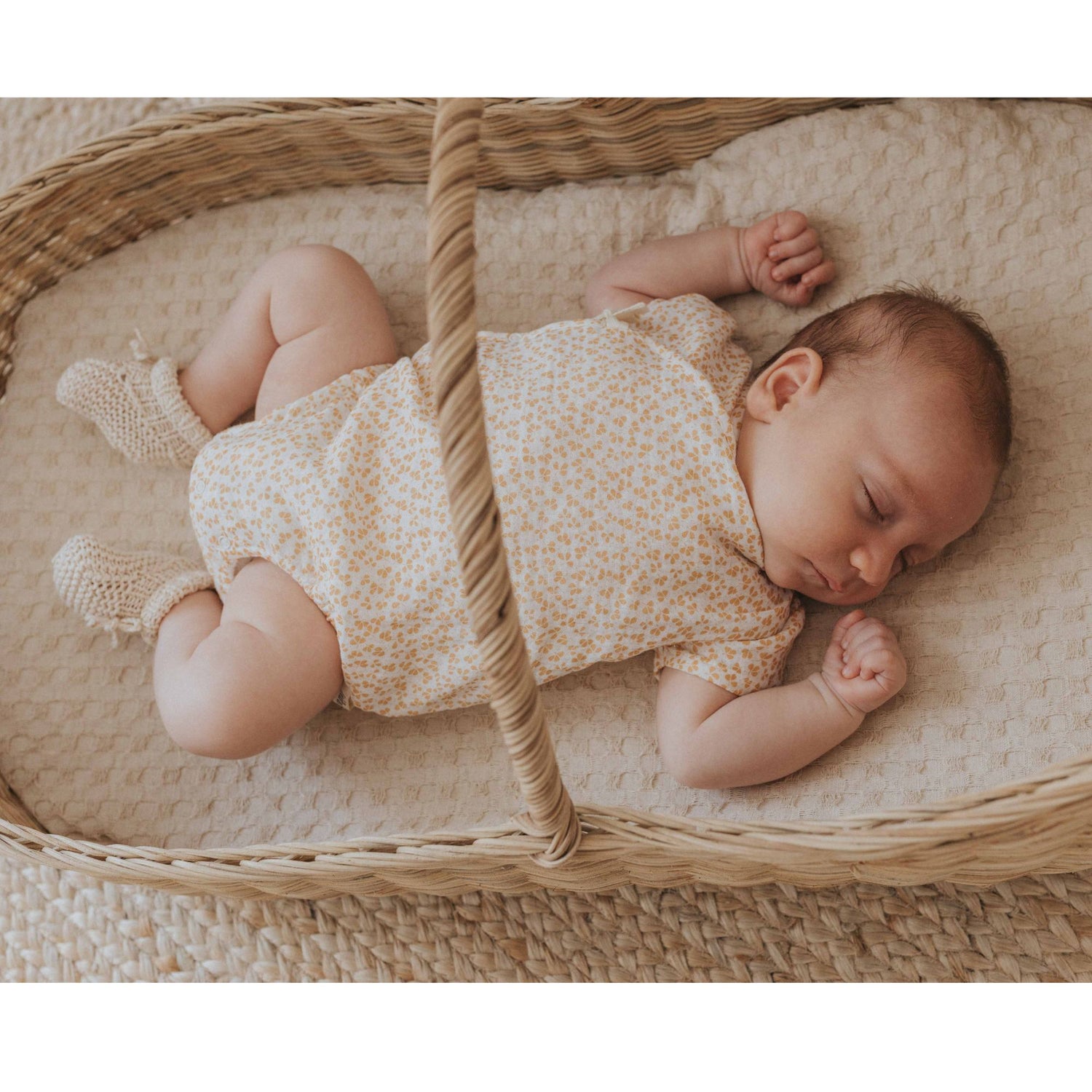 Wickelstrampler Baby Mädchen Weiß mit gelben Blumen